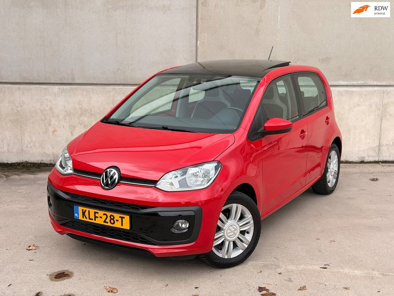 Volkswagen Up! - High 1.0 BMT Pano 5-deurs Stoelverw MF-stuur - AutoWereld.nl