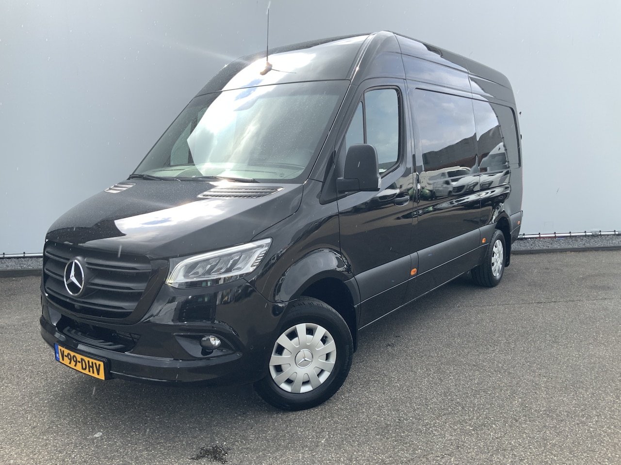 Mercedes-Benz Sprinter - 311 1.9 CDI L2H2 Automaat Airco Cruise Navi Camera 3 Zits Trekhaak 2000 kg & Opstap Euro 6 - AutoWereld.nl