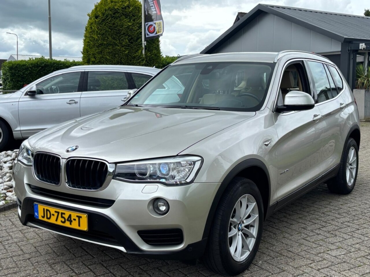 BMW X3 - 2.0D X-Drive Automaat 2016 Dealer Auto 1E Eigenaar - AutoWereld.nl