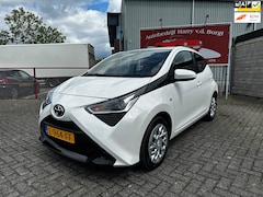 Toyota Aygo - 1.0 VVT-i x-play limited | Camera | Apple Carplay | Airco