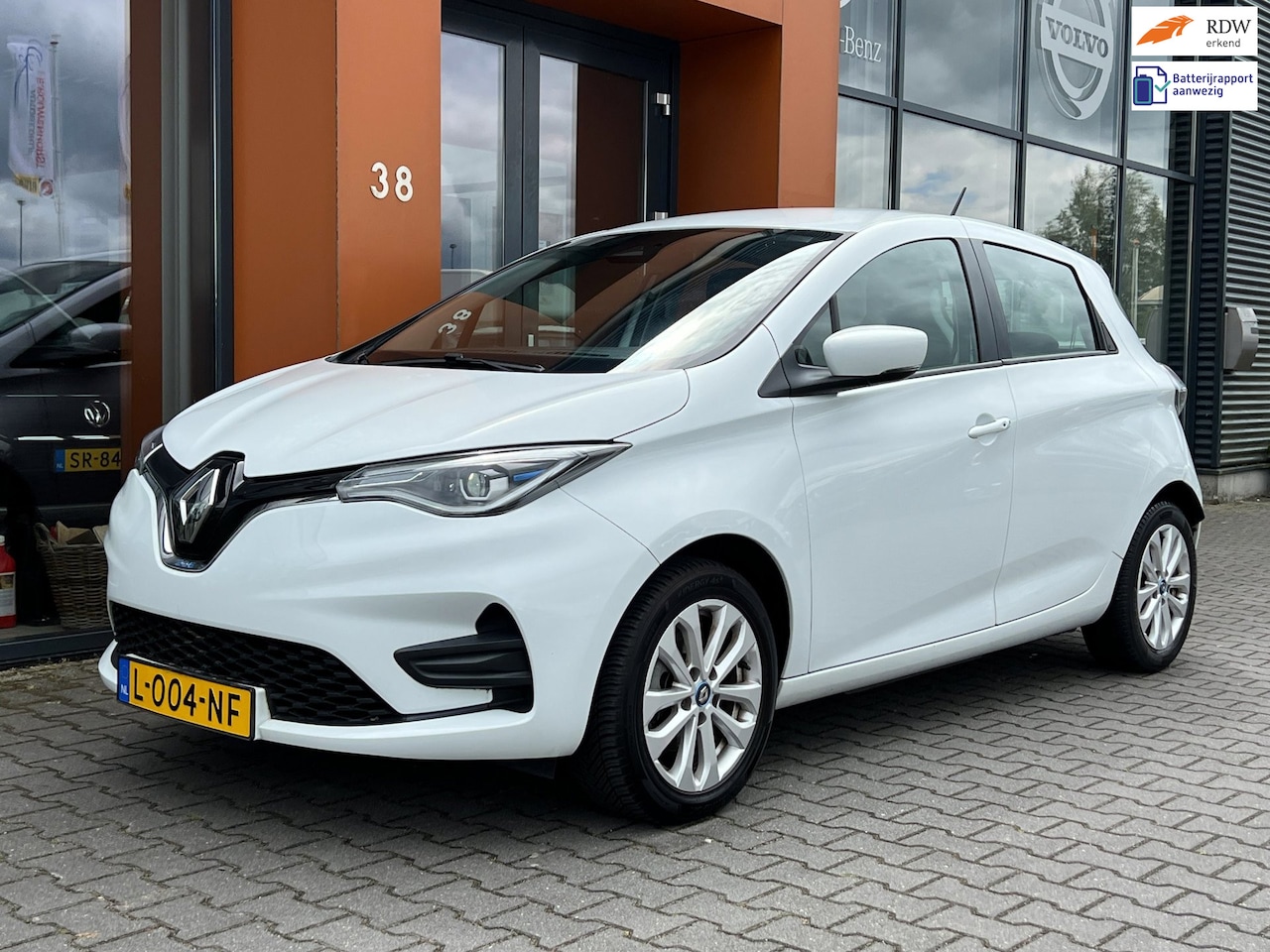 Renault Zoe - R110 Life 52 kWh|Carplay|LED|PDC|Cruise|Airco - AutoWereld.nl
