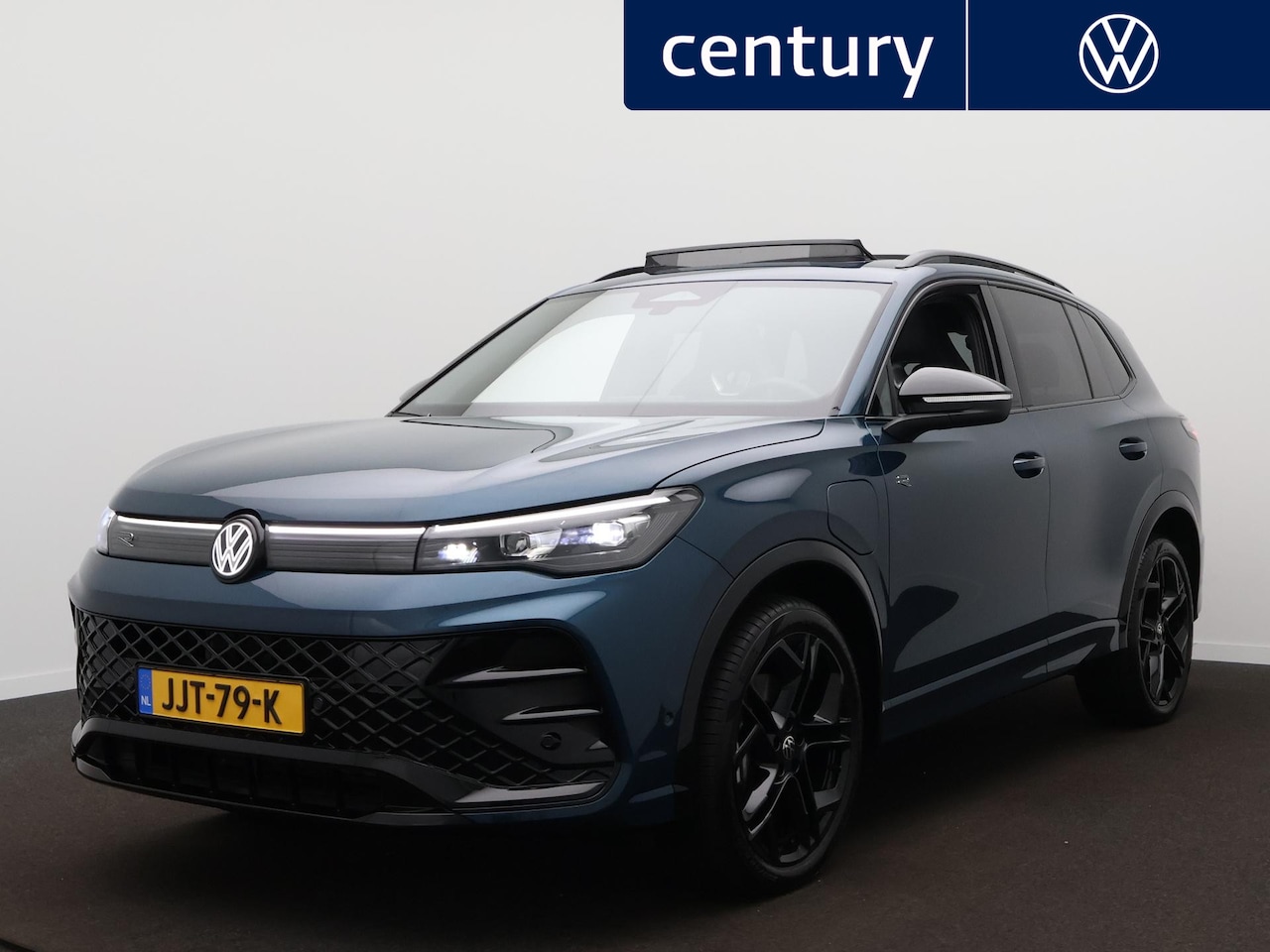 Volkswagen Tiguan - 1.5 eHybrid R-Line Edition Automaat - Panoramaschuif-kanteldak - LED - Trekhaak - Camera - - AutoWereld.nl