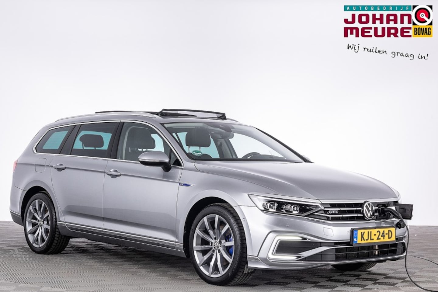 Volkswagen Passat Variant - 1.4 TSI PHEV GTE | LEDER | PANORAMADAK | VIRTUAL DASH | Trekhaak . - AutoWereld.nl
