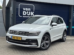 Volkswagen Tiguan - 1.4 TSI ACT Highline Panoramadak Trekhaak R-line DSG 19 inch LMV all Season banden Chrome