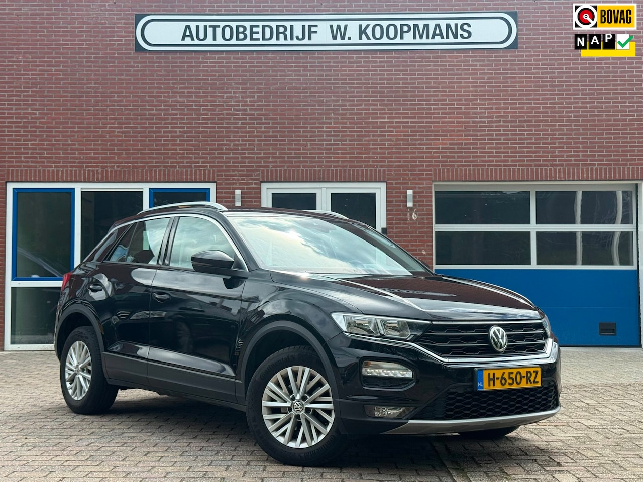 Volkswagen T-Roc - 1.0 TSI Style/Carplay/Adaptive cruise - AutoWereld.nl