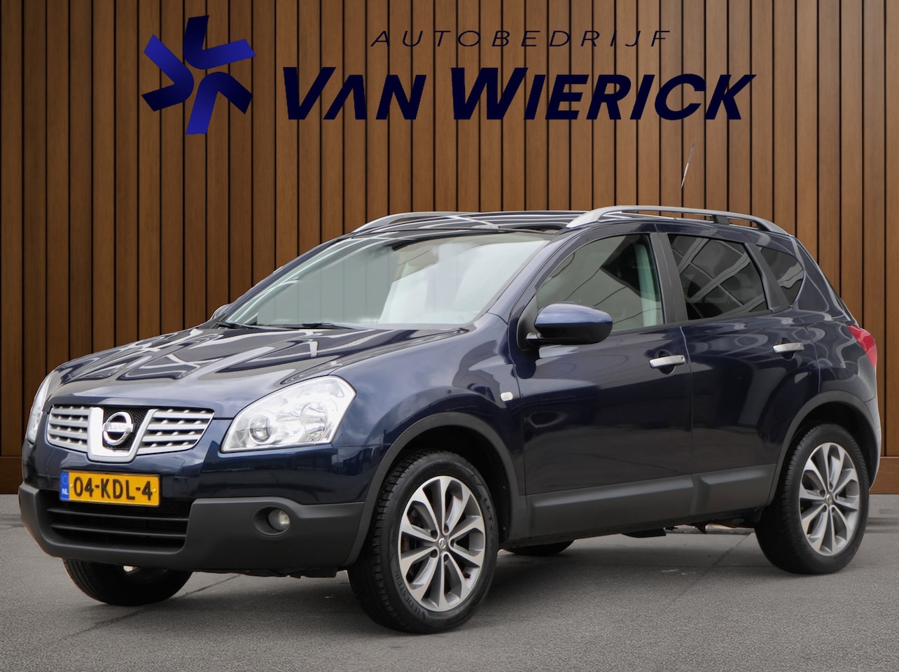 Nissan Qashqai - 1.6 Connect Edition 114PK | Trekhaak | Pano | Achteruitrijcamera | Bluetooth | NAP - AutoWereld.nl