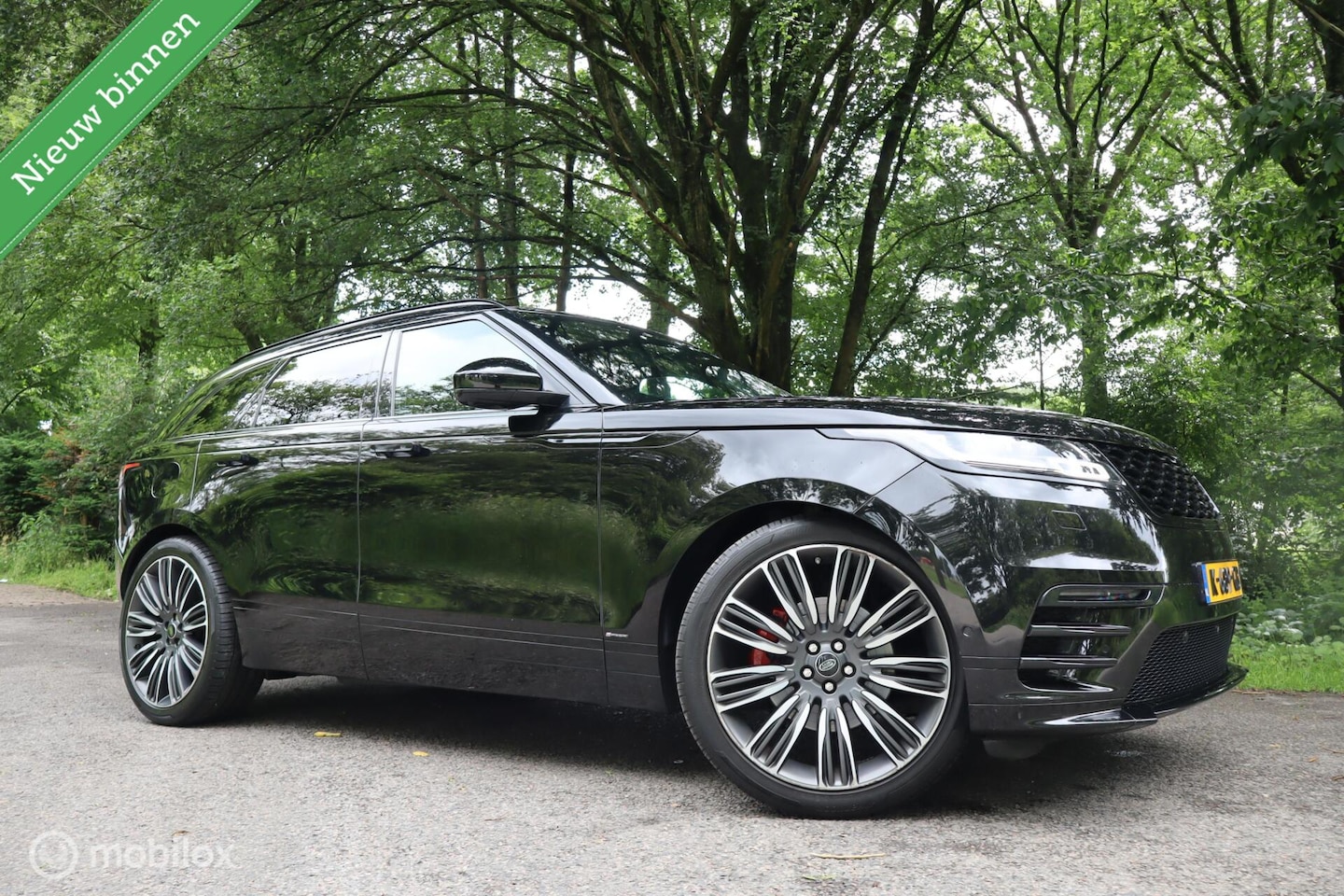 Land Rover Range Rover Velar - 3.0 D300 AWD R-Dynamic HSE VOL! - AutoWereld.nl