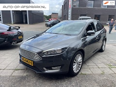 Ford Focus Wagon - 1.0 Titanium Navi Clima Cruise Stoelv. PDC