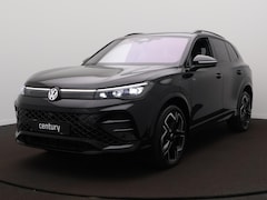Volkswagen Tiguan - 1.5 eHybrid R-Line Business Automaat - IQ light - Trekhaak - Panoramaschuif-kanteldak - Le