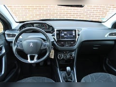 Peugeot 2008 - 1.2 PureTech 110pk Active