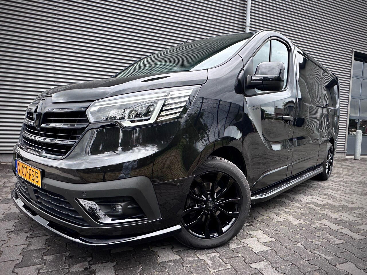 Renault Trafic - Dynamic Automaat Leer 170pk - AutoWereld.nl