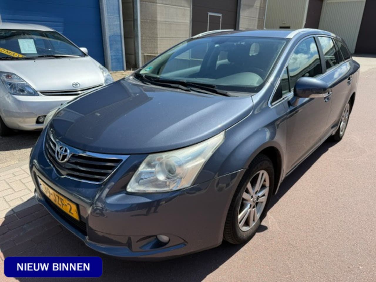 Toyota Avensis Wagon - 1.8 VVTi Dynamic Business APK 7-27 - NAP 227.613km Mooie en dealer onderhouden auto. Met a - AutoWereld.nl