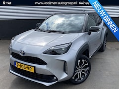 Toyota Yaris Cross - 1.5 Hybrid First Edition / bitone / NL auto / unieke km stand / absolute nieuw staat