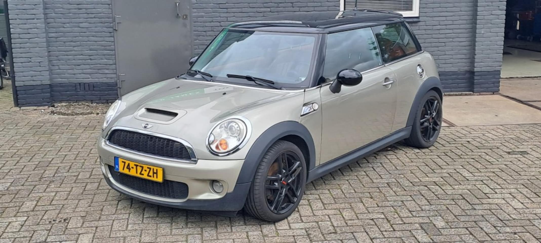MINI Cooper S - 1.6 Cooper S Chili  174Pk  Glazen schuif/kanteldak - AutoWereld.nl