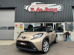 Toyota Aygo X - 1.0 VVT-I S-CVT Pulse Champagne Camera Adaptieve cruisecontrol Carplay Stoelverw