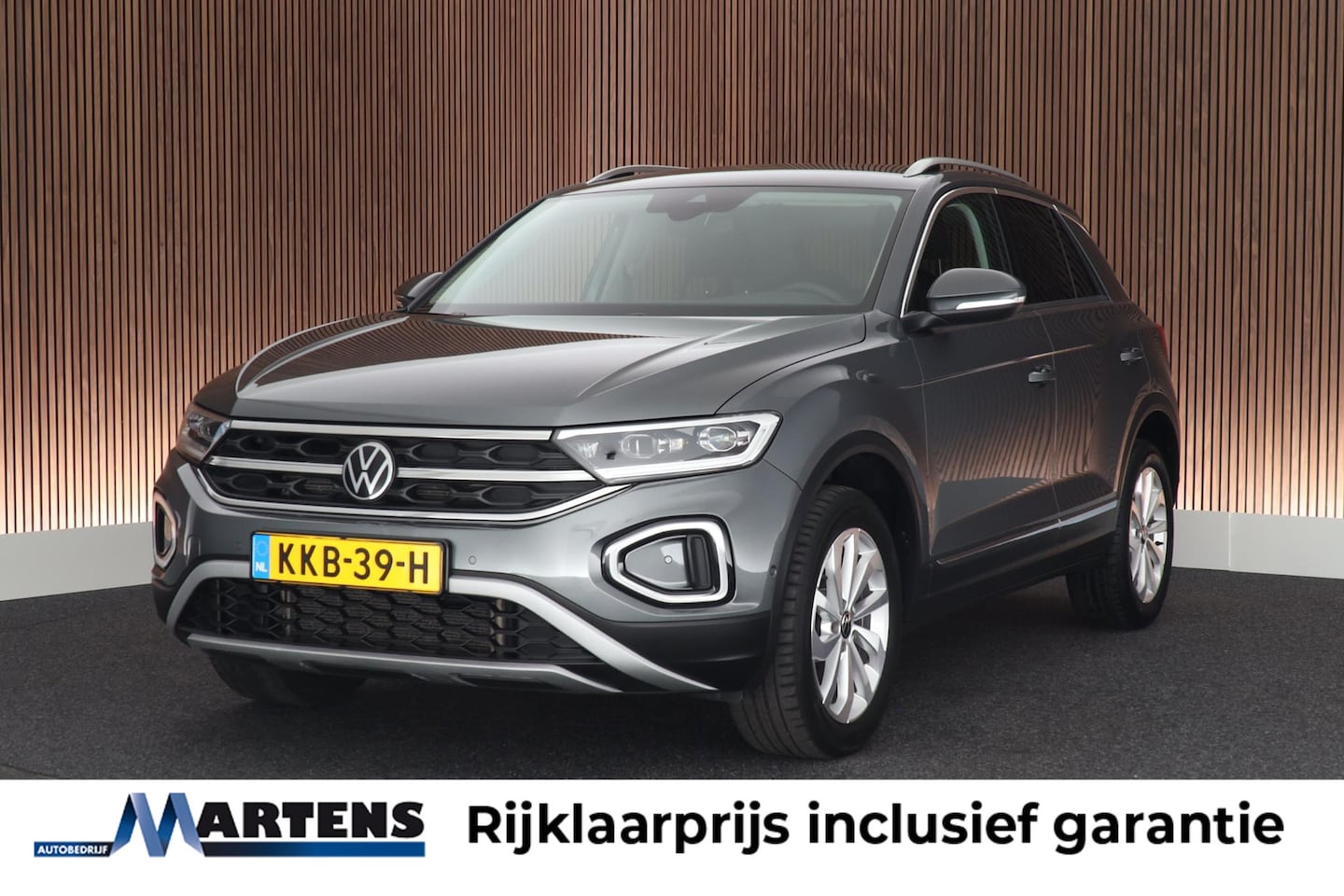 Volkswagen T-Roc - 1.5 TSI 150pk DSG Style Trekhaak Camera LED Virtual Cockpit Navigatie - AutoWereld.nl