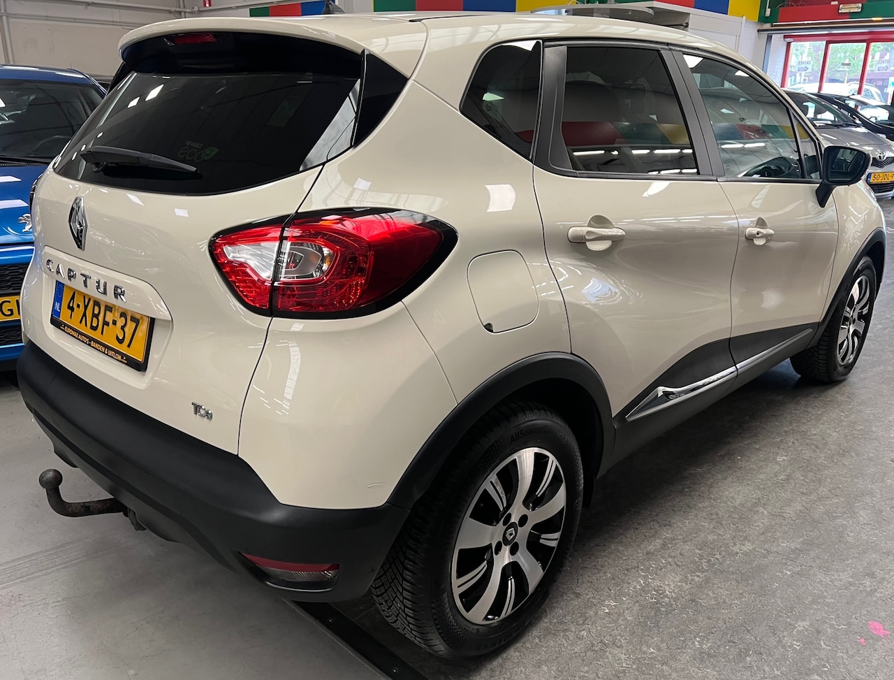 Renault Captur - 0.9 TCe Expression 2e Eigenaar - NAP - Navi - Cruise - Airco - AutoWereld.nl