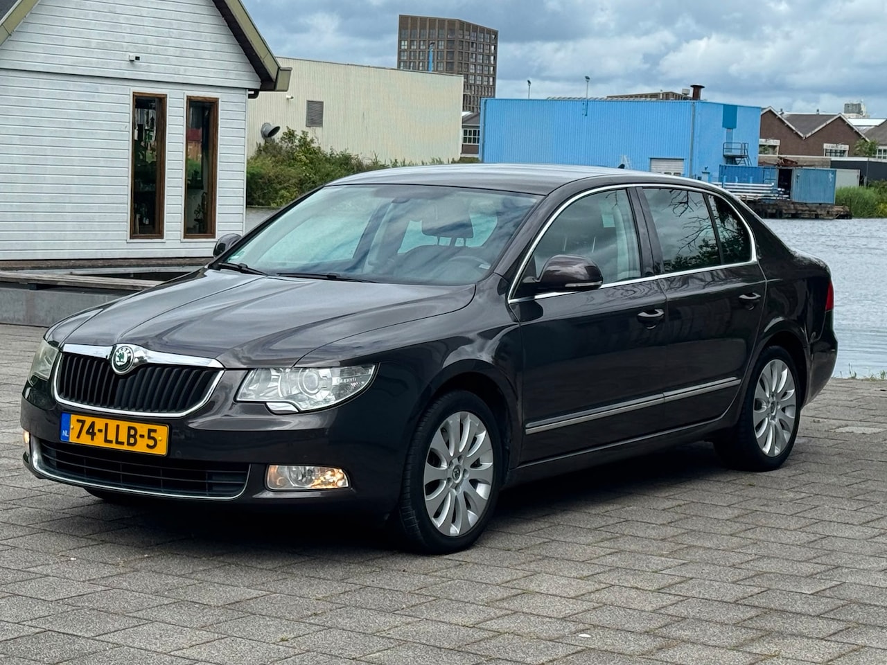 Skoda Superb - 1.8 TSI Elegance Business Line/Automaat/Trekhaak/airco - AutoWereld.nl