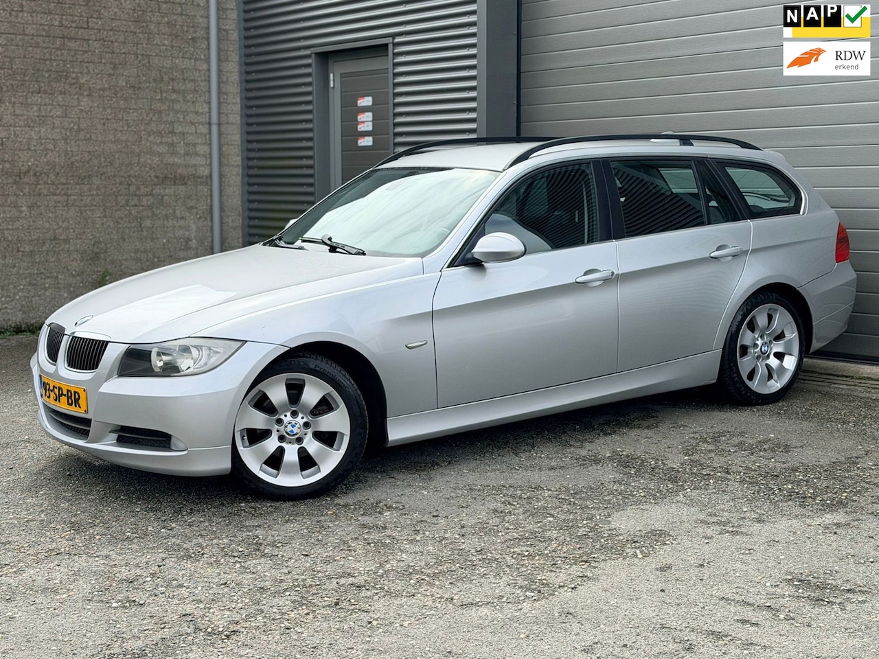 BMW 3-serie Touring - 325i High Executive 325i High Executive - AutoWereld.nl