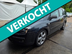 Ford Focus Wagon - 1.6-16V Futura