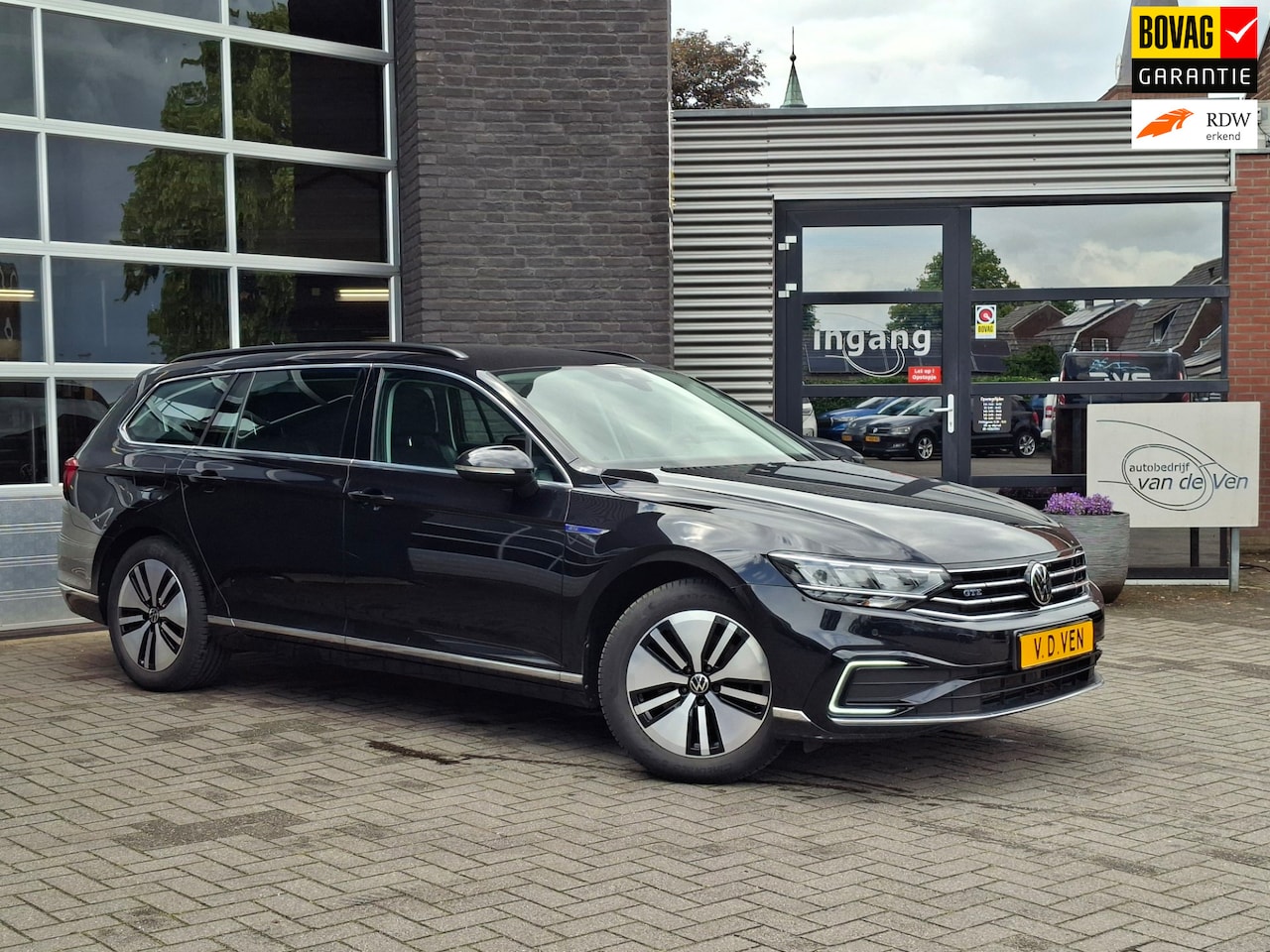 Volkswagen Passat Variant - 1.4 TSI PHEV GTE Business Premium | Zwenkbare trekhaak | Camera | Massagestoel | App conne - AutoWereld.nl