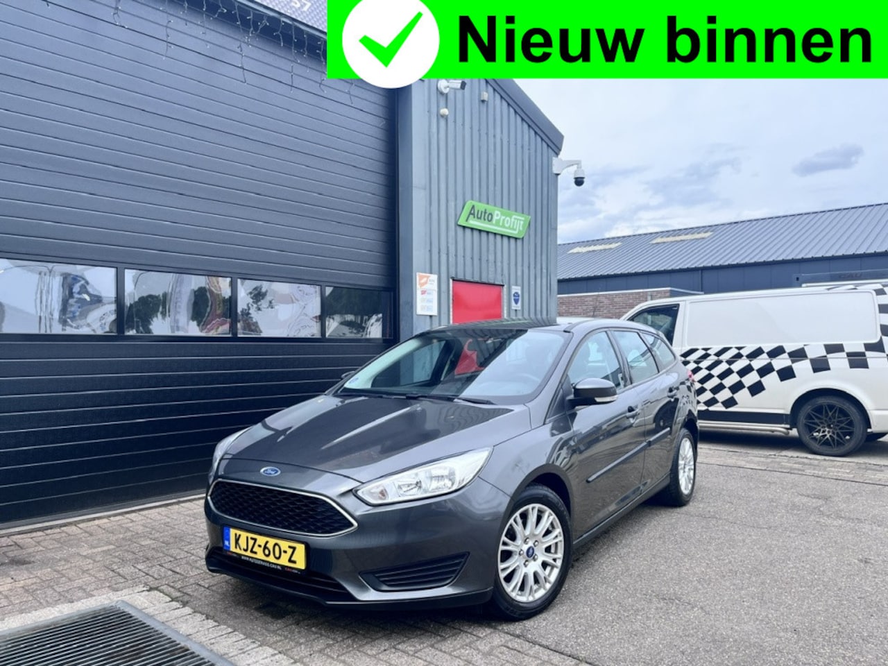 Ford Focus Wagon - 1.0 Lease ed. Trekh|Stuur+stoelverw|Airco|Carkit - AutoWereld.nl