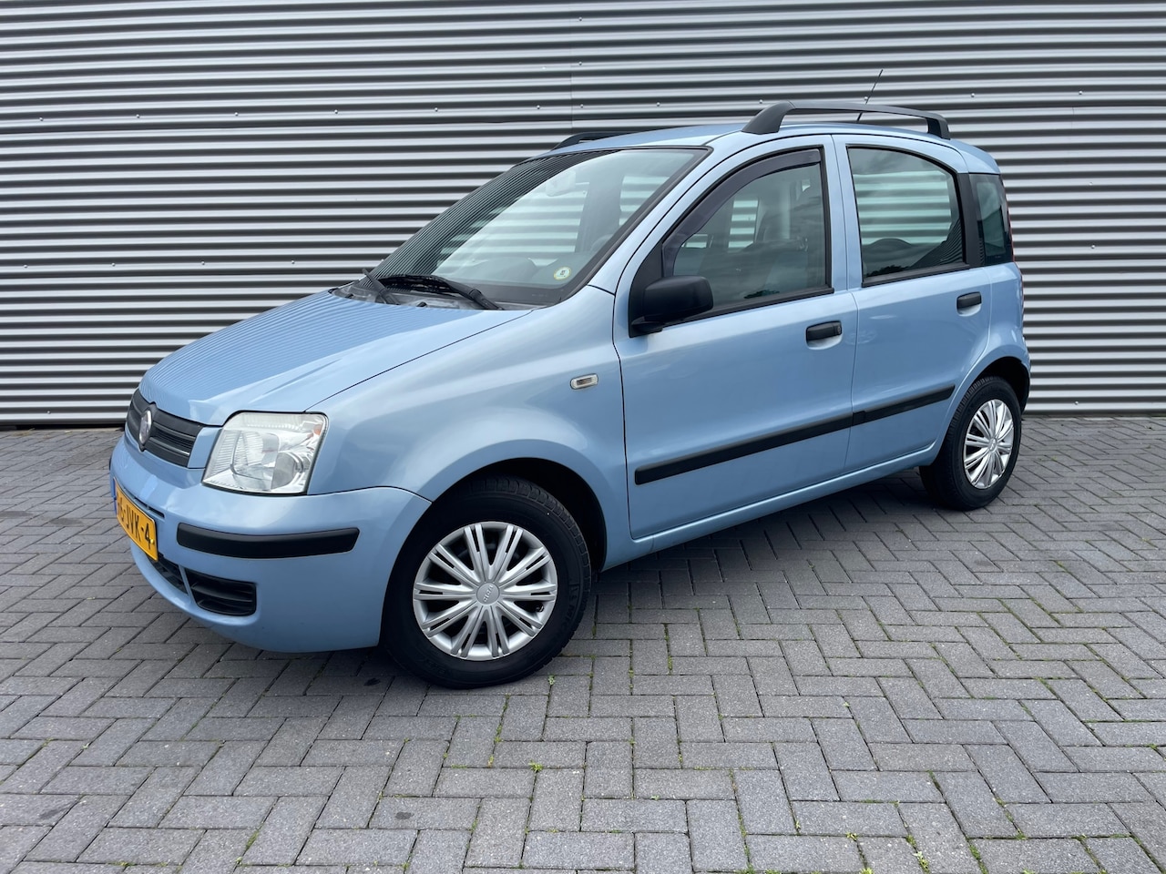 Fiat Panda - 1.2 Sky AUTOMAAT bouwjaar 2009 met 71900 km - AutoWereld.nl