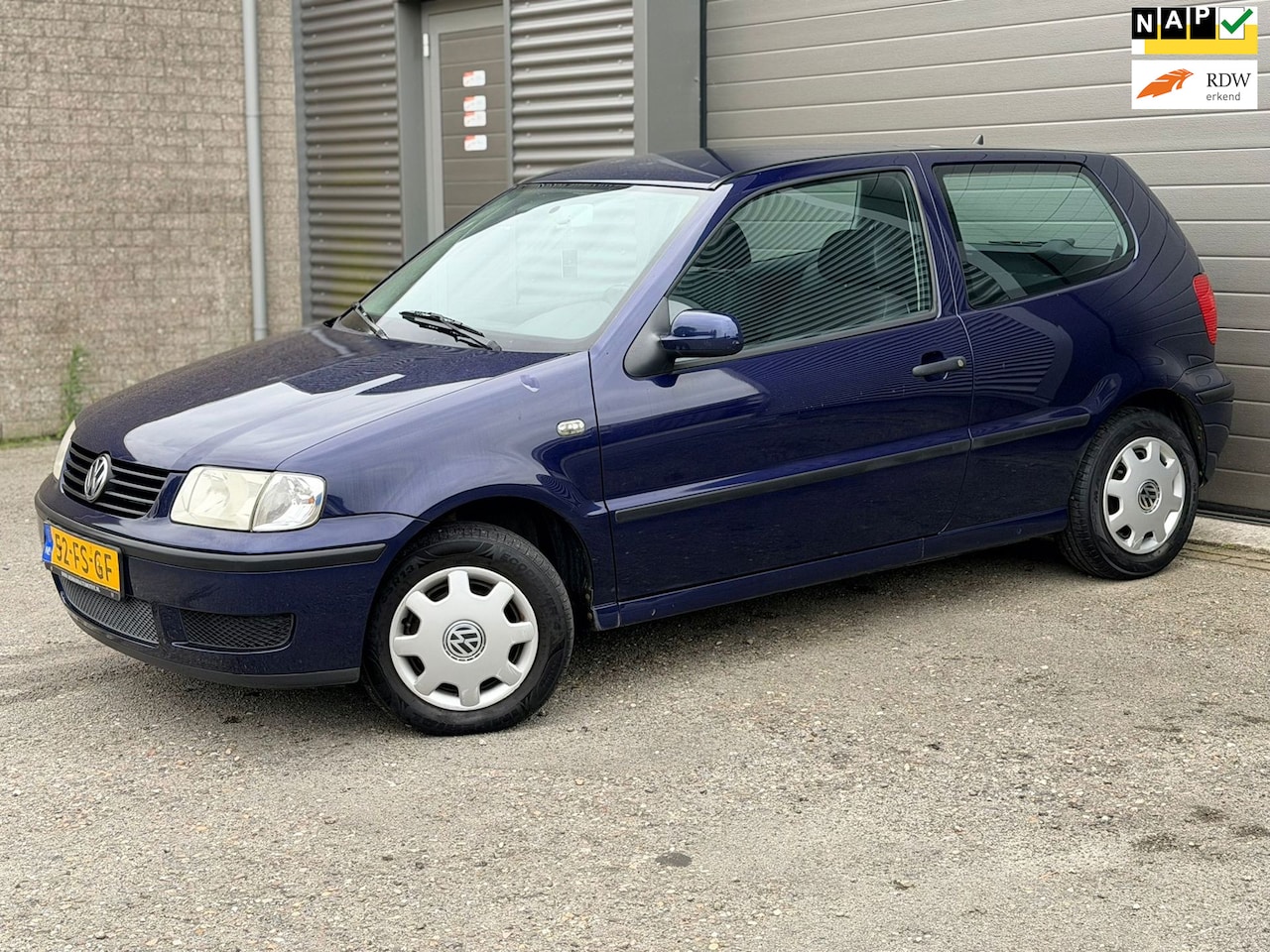 Volkswagen Polo - 1.4 Trendline Automaat - AutoWereld.nl