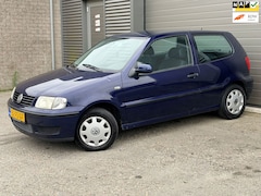 Volkswagen Polo - 1.4 Trendline Automaat