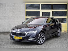 Skoda Octavia - 1.0 e-TSI Automaat 5drs Business Edition Plus BJ2021 Lmv 17" | Led V+A | Pdc | Keyless ent