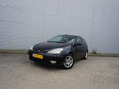 Ford Focus - 1.6-16V Collection Airco / Elektr. ramen / Trekhaak / Lm velgen / NAP / APK t/m 01-2027