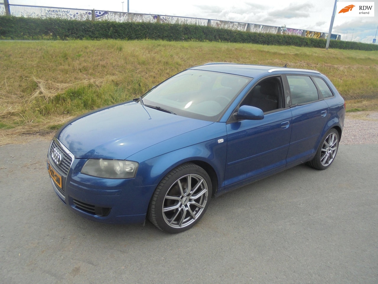 Audi A3 Sportback - Audi A3 1.9 tdi diesel airco 17 lmv EXPORT PRIJS - AutoWereld.nl