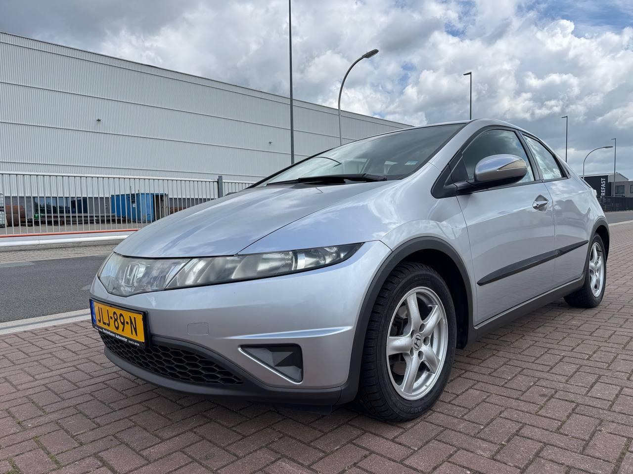Honda Civic - 1.4 Comfort /Airco/5 drs/Elek.pakket/Frisse APK - AutoWereld.nl