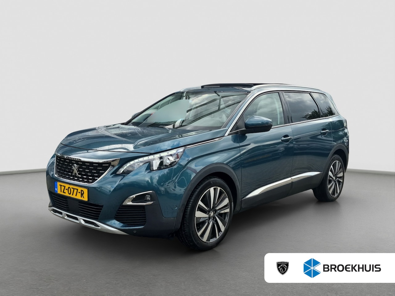 Peugeot 5008 - 1.2 PureTech Allure Panoramadak | LED | Camera | Parkeersensoren | Full map navigatie | Ca - AutoWereld.nl