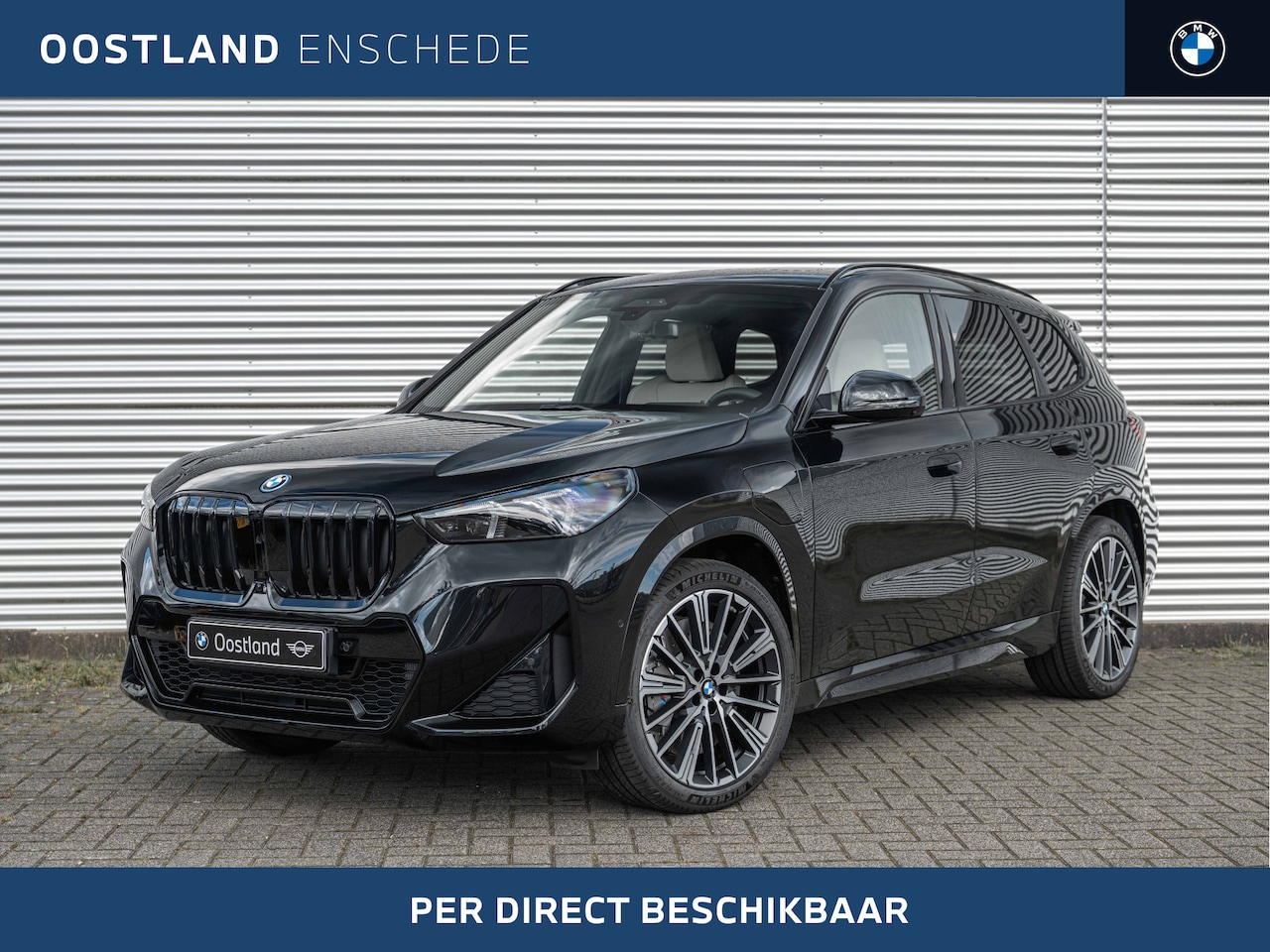 BMW X1 - xDrive30e M Sport Automaat / Panoramadak / Trekhaak / Sportstoelen / M Adaptief onderstel - AutoWereld.nl