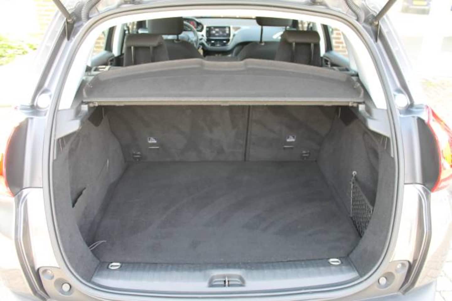 Peugeot 2008 - 1.2 PureTech Active 1.2 PureTech 110pk Active