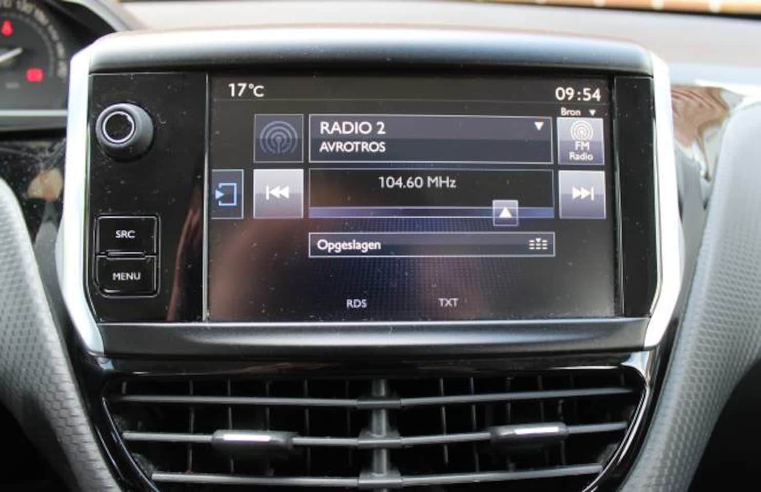 Peugeot 2008 - 1.2 PureTech Active 1.2 PureTech 110pk Active