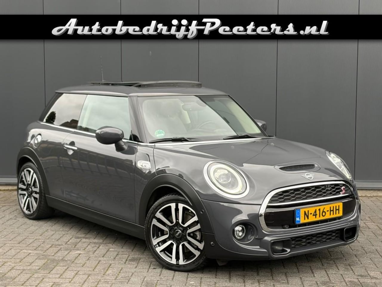 MINI Cooper S - 2.0 Aut. Pano Leder Camera LED Carplay Navi JCW-Stuur - AutoWereld.nl