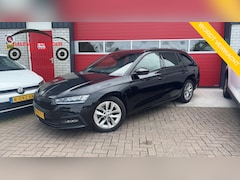 Skoda Octavia Combi - 1.0 TSI Sport Business TREKHAAK / RS-STOELEN / FULL LED / CARPLAY / NAVI / CLIMA / PDC / B