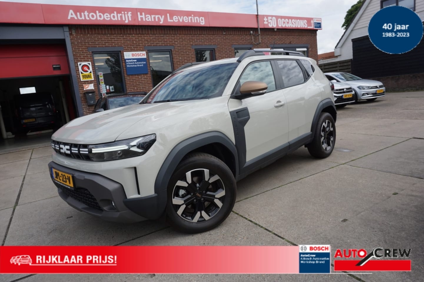 Dacia Duster - 1.6 HYBRID 140pk Aut Extreme Camera Navigatie - AutoWereld.nl