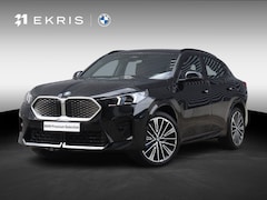 BMW iX2 - eDrive20 | M Sportpakket | Innovation Pack | Head-Up | Elektr. Stoelen | Parking Assistant