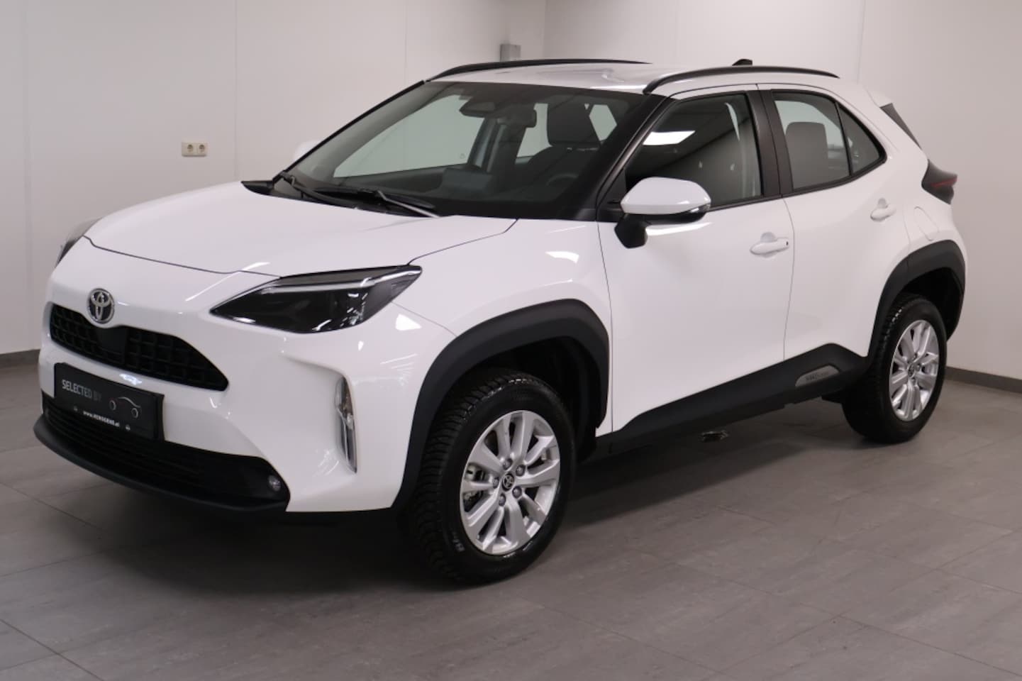 Toyota Yaris Cross - 1.5 Hybride 115 Active | Winterpack - AutoWereld.nl