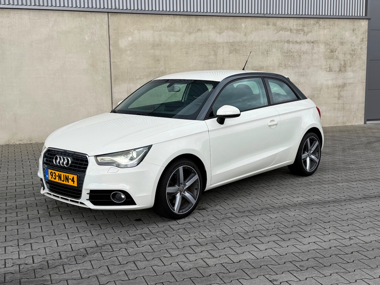Audi A1 - 1.4 TFSI Ambition NAP+XENON+LED+CRUISE+AIRCO+NAVIGATIE+MF STUUR+VELGEN+APK+2 SLEUTELS - AutoWereld.nl