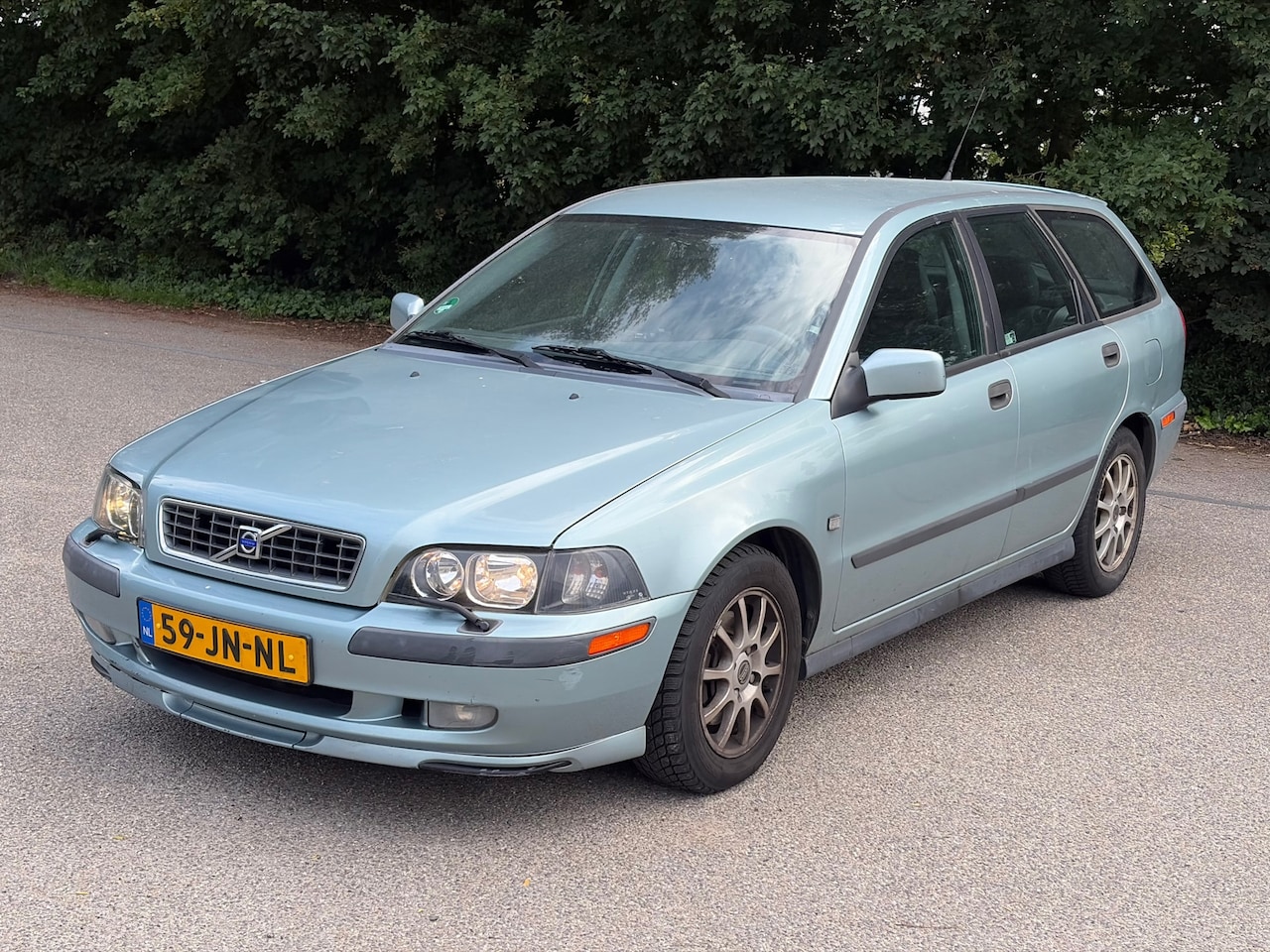 Volvo V40 - 1.8 Airco! Automaat! 158DKM! NAP! APK 10-26! - AutoWereld.nl