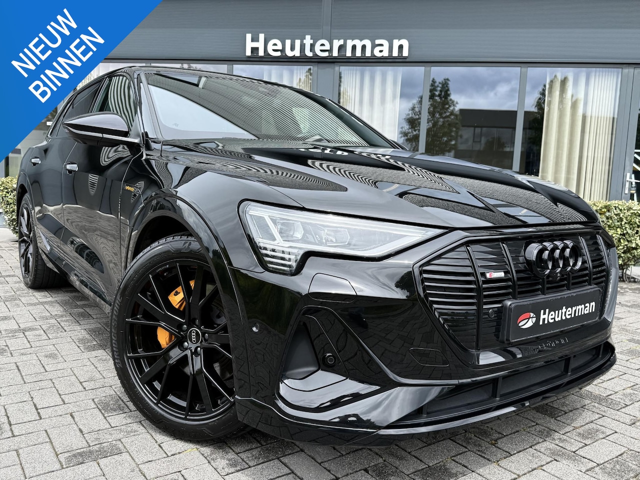Audi e-tron - 55 Quattro S Black Edition/Pano/Trekhaak/SOH 96% - AutoWereld.nl