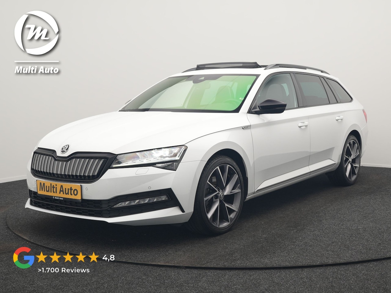 Skoda Superb Combi - 1.4 TSI iV Sportline Business PHEV 218pk Dealer O.H. | Panodak | Adaptive Cruise | Camera - AutoWereld.nl