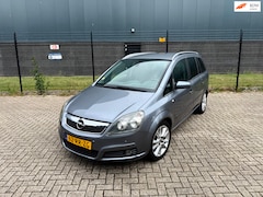 Opel Zafira - 2.2 Cosmo *Airco-Trekhaak-7 Persoons