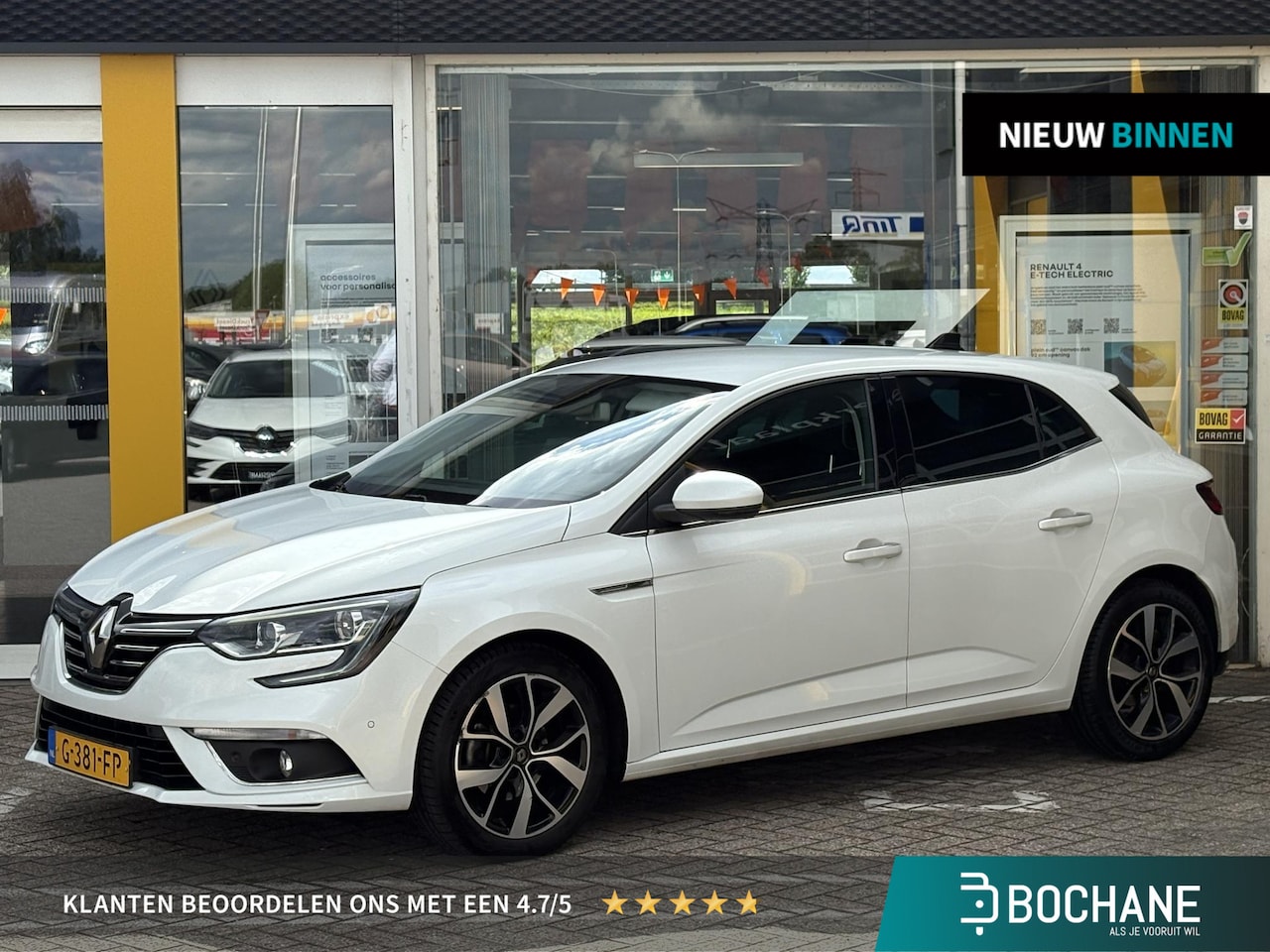 Renault Mégane - 1.3 TCe Bose | NAP | Trekhaak | Achteruitrijcamera | Dodehoek detectie | Key-less | Climat - AutoWereld.nl