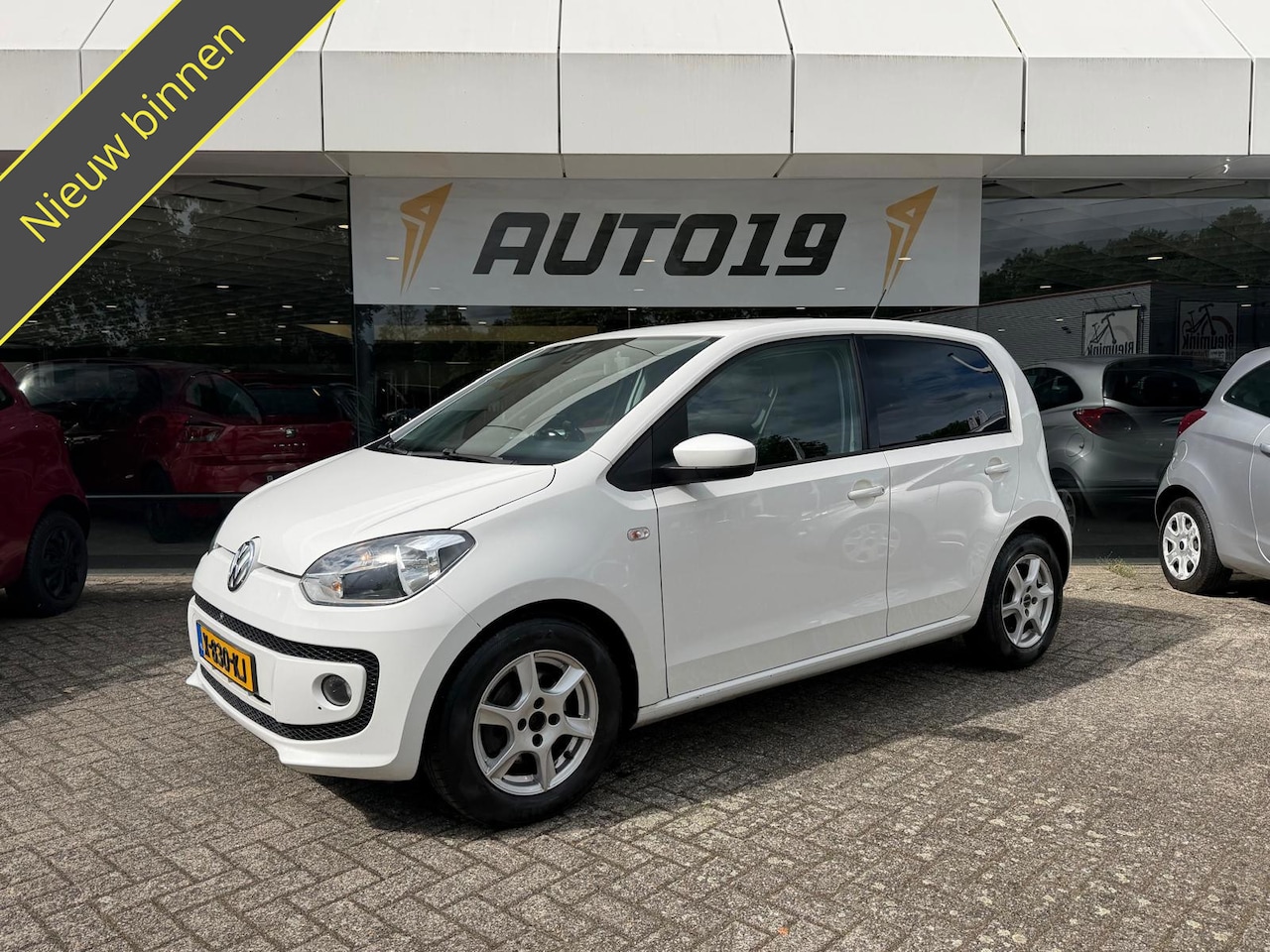 Volkswagen Up! - 1.0 high up! BlueMotion 1.0 55kW high up! BlueMotion - AutoWereld.nl
