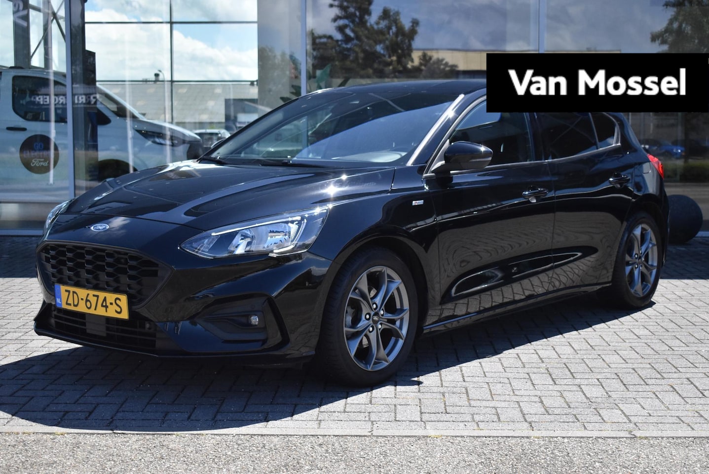 Ford Focus - 1.0 EcoBoost ST Line Business | Climate Control | Cruise Control | Winterpakket | Parkeers - AutoWereld.nl